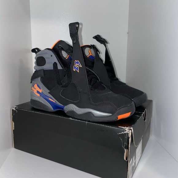 Lot of Jordan’s 4.5Y - Picture 12 of 17